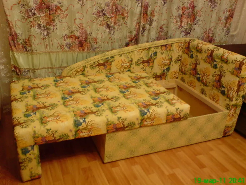 Продаю новый детский диван 2