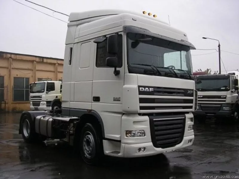 4.Седельный тягач DAF FT XF105.460 Space Cab 2011г. 