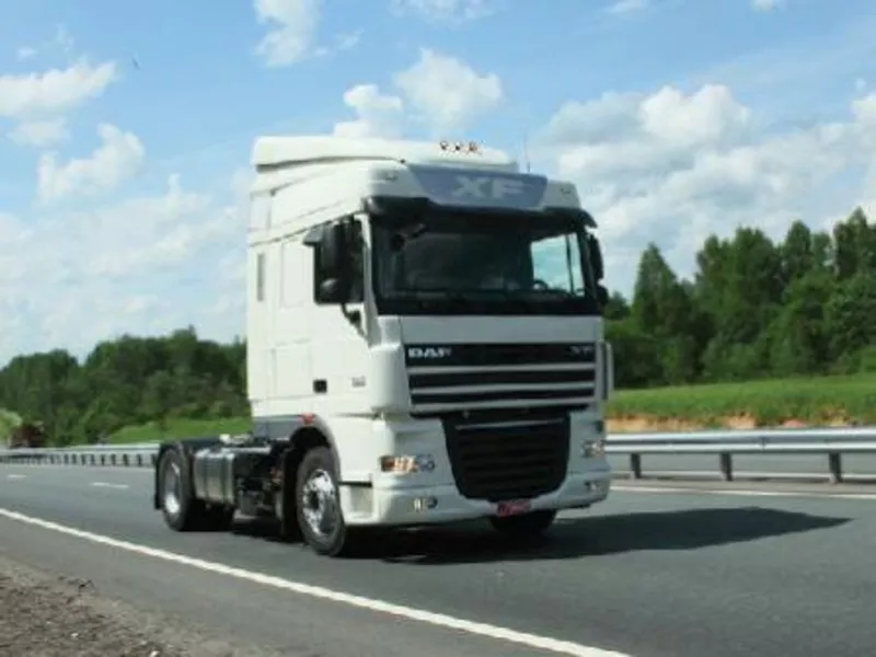 1.Седельный тягач DAF FT XF105.410 Space Cab 2011г.