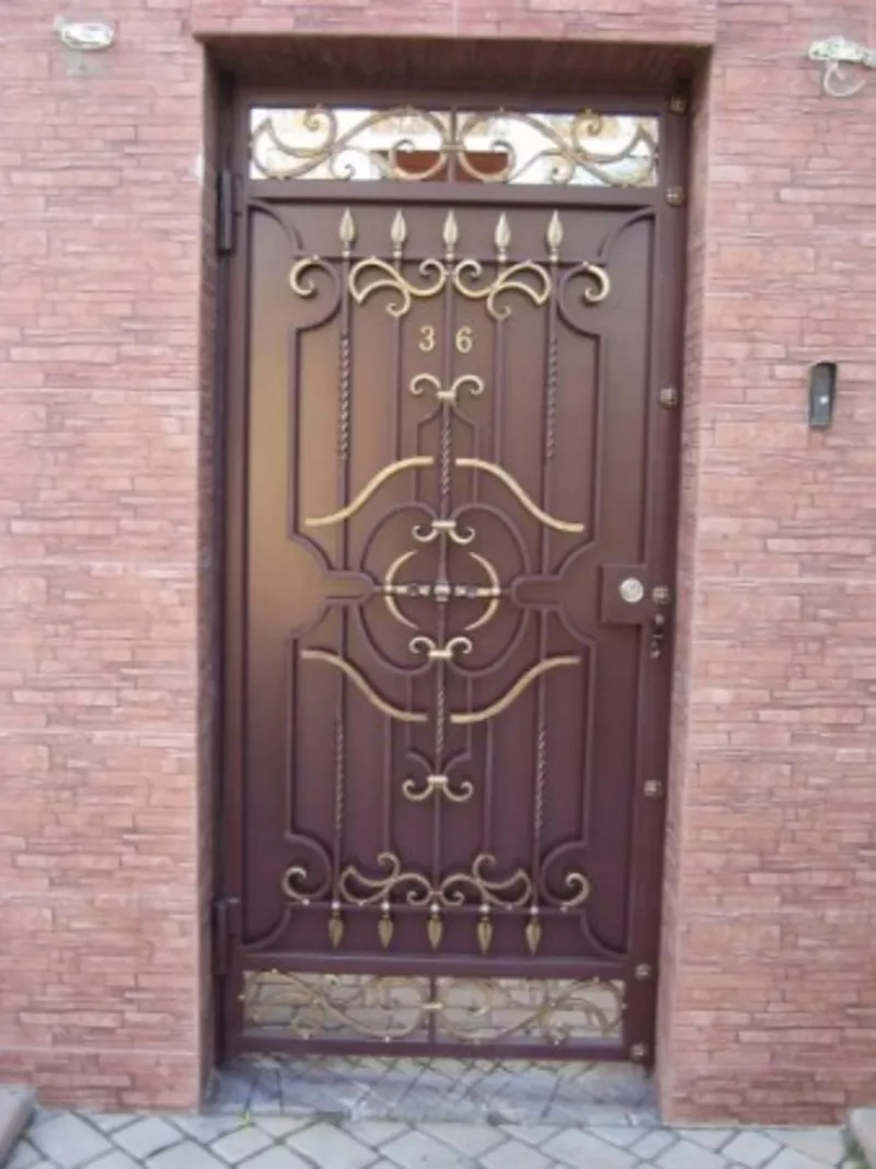 Кованые ворота,  двери,  решетки на окна 2