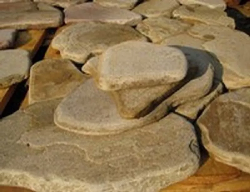 окатанный камень песчаник природный  4